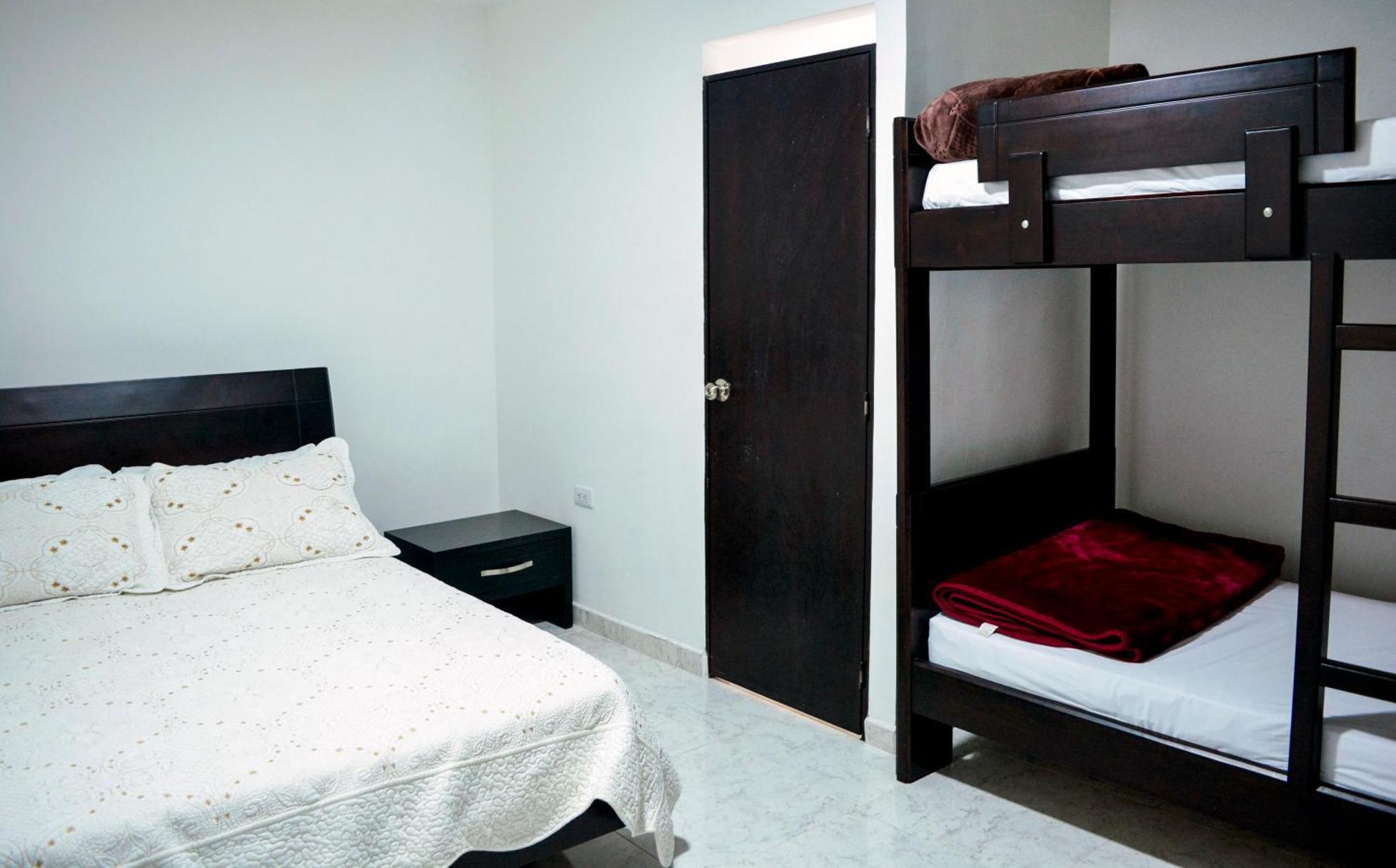 Hotel Madeira Manizales Bagian luar foto